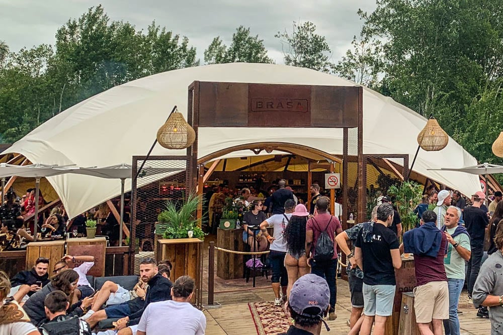 tomorrowland-wooden-dome-tents4