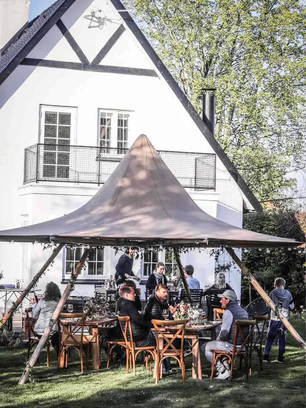 havefest-festitelt-nimbus-tipi-familiefest2