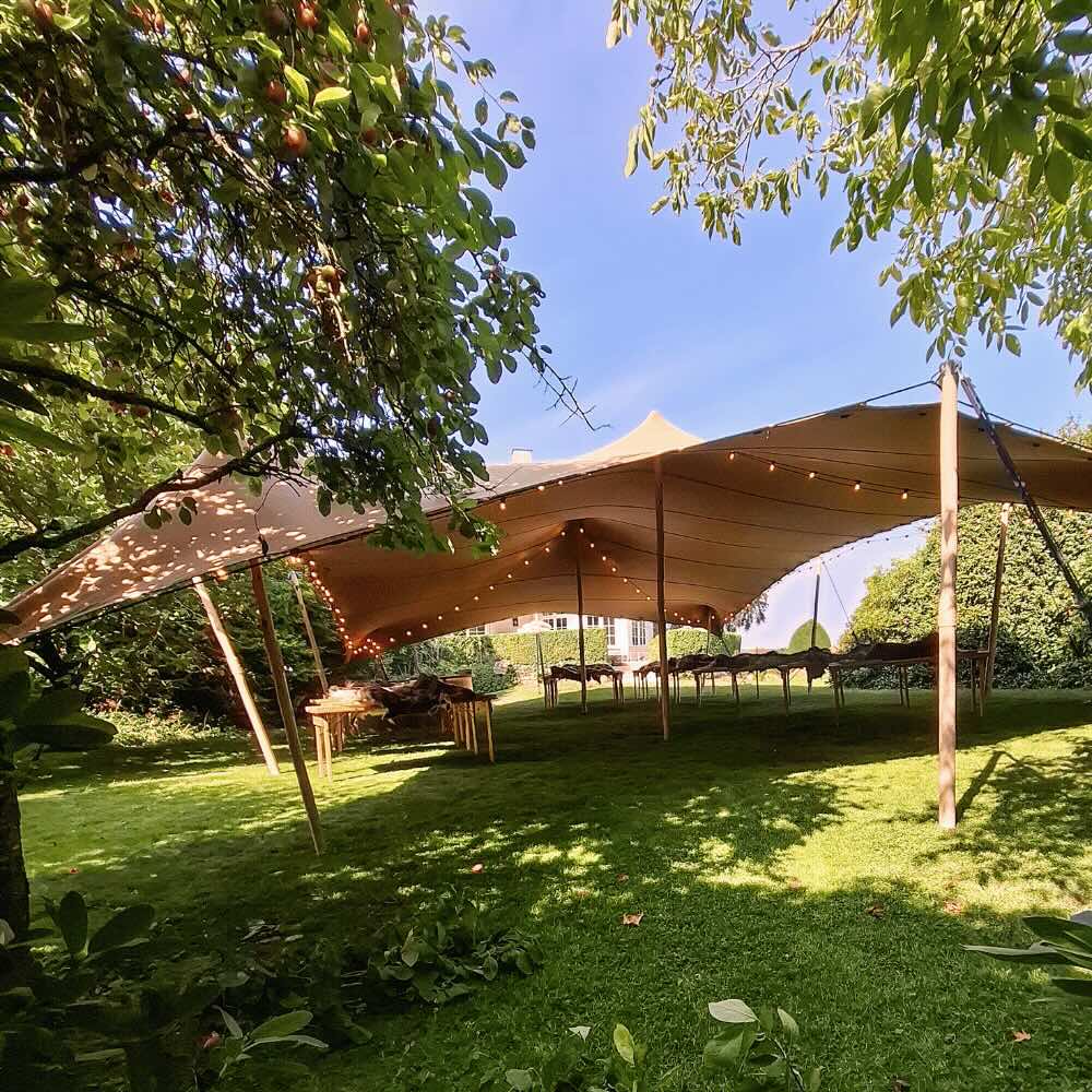 stretch-tent-til-udendoersfester